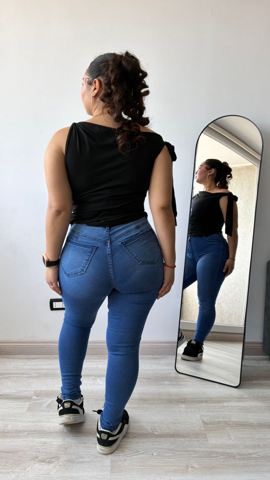 SKINNY BLUE